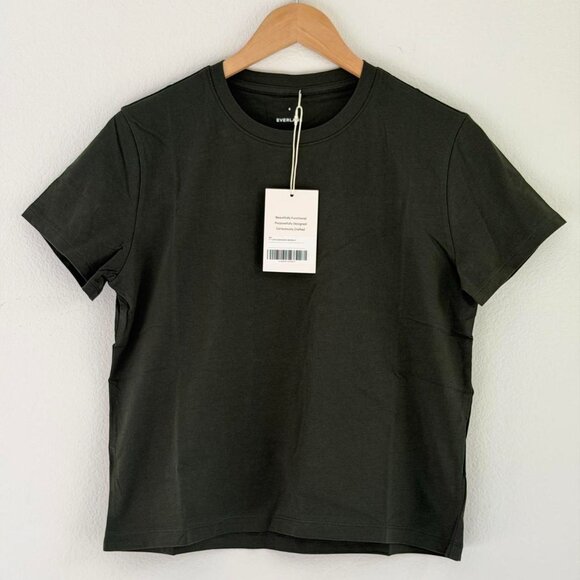 Everlane The Box Cut Tee in Essential Cotton in Dark Green, Size Small - Picture 5 of 8
